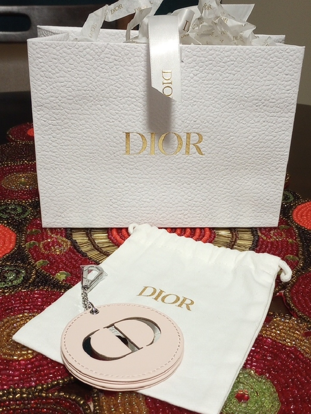 Dior Mirror Charm - Picture 17 of 17